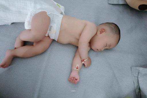 东海宝宝发烧可以喝牛奶吗